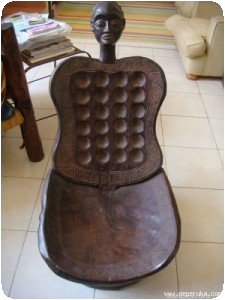 Chaise (antique)...