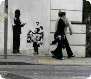 Banksy - Policier