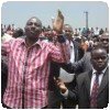 #I Support Ocampo 6 Media Blackout » Ruto priant lors d'un rally